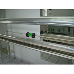 Przewijarka do tkanin i kuponów PK-02 z odkrawaczem i licznikiem metrów